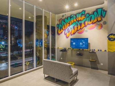 Yello Jemursari Hotel Surabaya