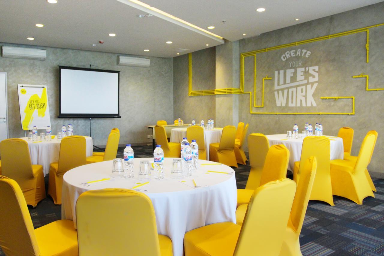 Yello Jemursari 4*