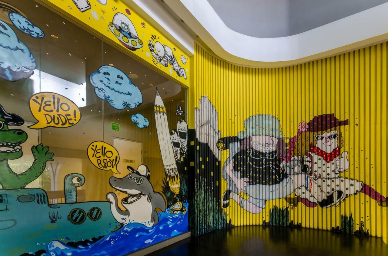 Yello Jemursari Surabaya